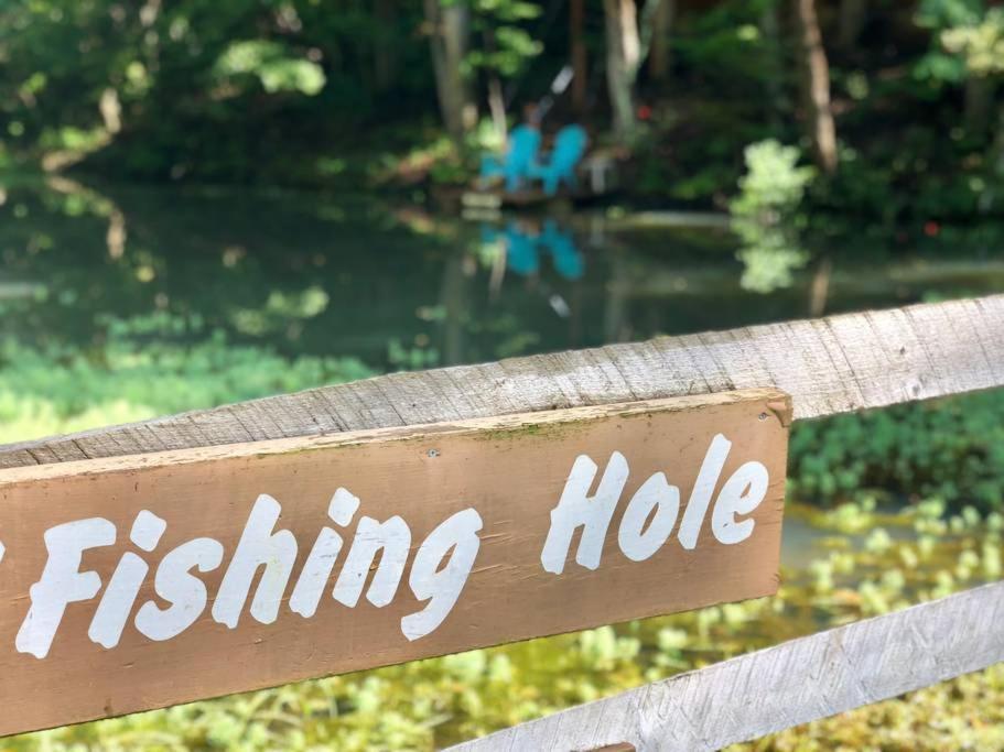 The Fishing Hole Cabin - Sage Vacations Gatlinburg Exteriör bild